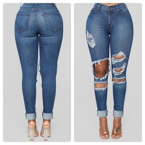 ◾️FASHION NOVA Beach Bum Jeans Medium NWT Sz 9🔳